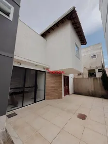 Casa com 2 Quartos à venda, 105m² no Riviera Fluminense, Macaé