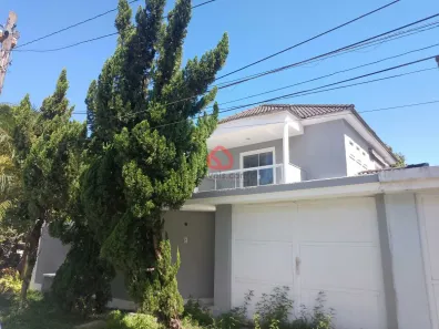 Casa de Condomínio com 3 Quartos à venda, 180m² no Vargem Pequena, Rio de Janeiro