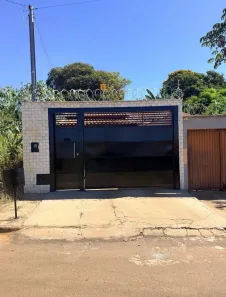 Casa com 2 Quartos à venda, 150m² no Loteamento Vale do Sol, Guapó