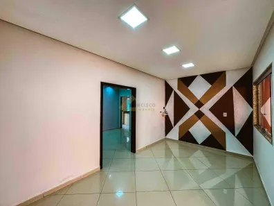 Casa com 3 Quartos para alugar, 110m² no Santo Antônio dos Campos, Divinópolis