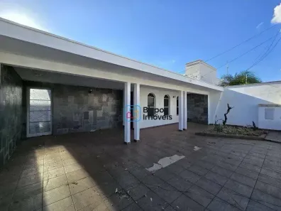 Casa com 3 Quartos à venda, 260m² no Chácara Machadinho I, Americana