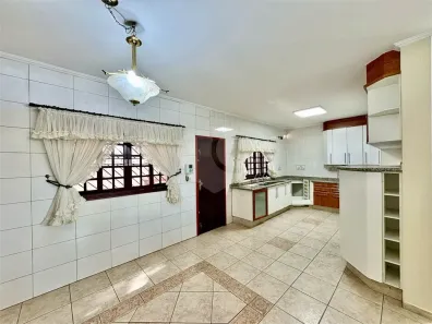 Sobrado com 3 Quartos para alugar, 272m² no Vila Ester (Zona Norte), São Paulo