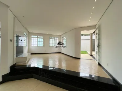 Casa com 3 Quartos à venda, 180m² no Centro, Betim