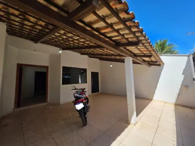 Casa com 3 Quartos para alugar, 200m² no Plano Diretor Sul, Palmas