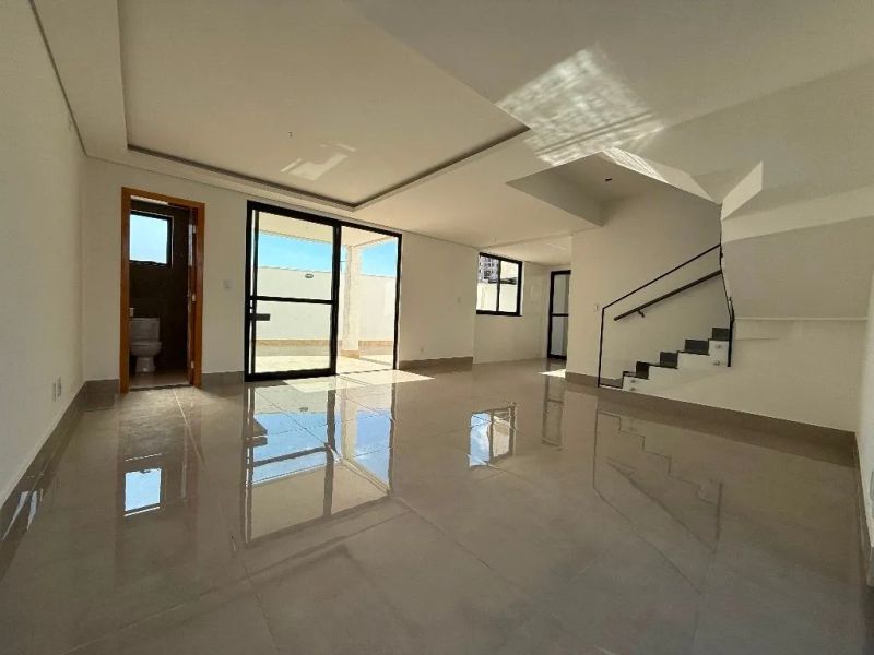 Casa com 3 quartos — Caiçaras, Belo Horizonte