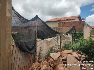 Lote/Terreno à venda, 200m² no COMARCA DE PERDIZES, Perdizes