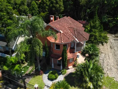 Casa com 4 Quartos à venda, 263m² no Ipê Amarelo, Gramado
