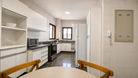 Apartamento com 3 Quartos à venda, 194m² no Mercês, Uberaba