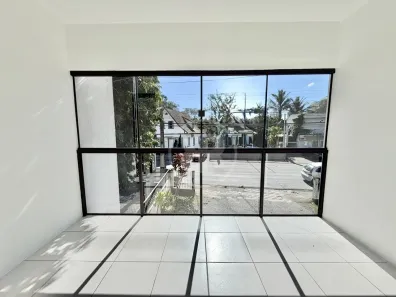 Imóvel Comercial com 3 Quartos para alugar, 204m² no Velha, Blumenau