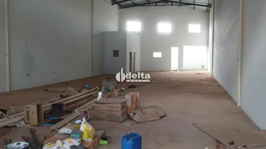 Ponto Comercial à venda, 297m² no Novo Mundo, Uberlândia