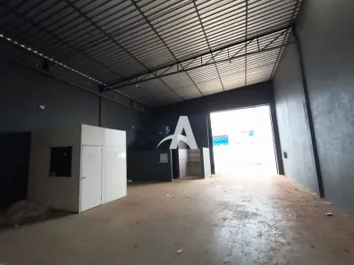 Galpão/Depósito/Armazém para alugar, 375m² no Nossa Senhora das Graças, Uberlândia