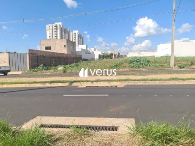 à venda, 305m² no Laranjeiras, Uberlândia