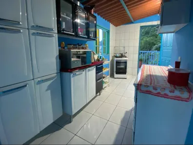Casa com 2 Quartos à venda, 108m² no Olaria, São Sebastião