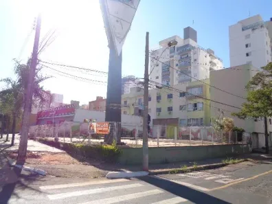 Lote/Terreno para alugar, 550m² no Saraiva, Uberlândia