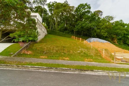Lote/Terreno à venda, 249m² no Vila Nova, Joinville