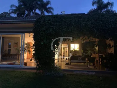 Casa com 3 Quartos para alugar, 330m² no Granja Viana II, Cotia