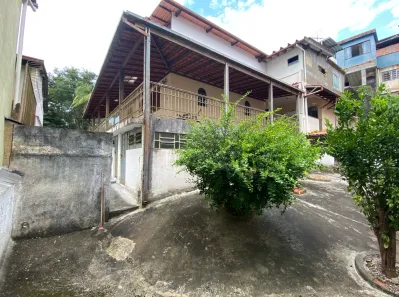 Casa com 2 Quartos à venda, 306m² no Olaria, Nova Friburgo
