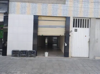 Ponto Comercial para alugar, 200m² no Jardim Petrolar, Alagoinhas