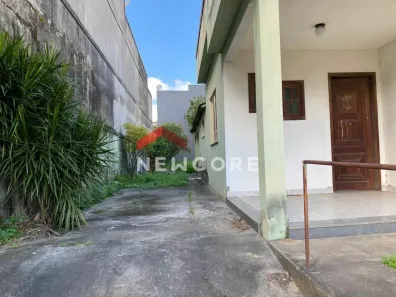 Casa com 4 Quartos à venda, 300m² no Centro, Campos dos Goytacazes