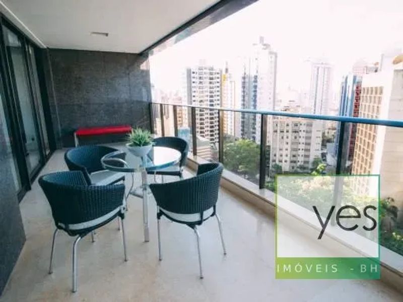 Apartamento com 4 quartos — Funcionários, Belo Horizonte