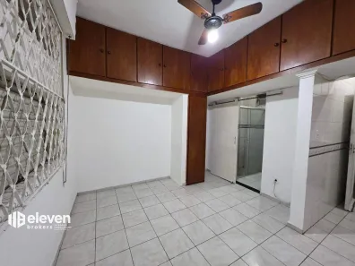 Kitnet com 1 Quarto à venda, 26m² no Embaré, Santos