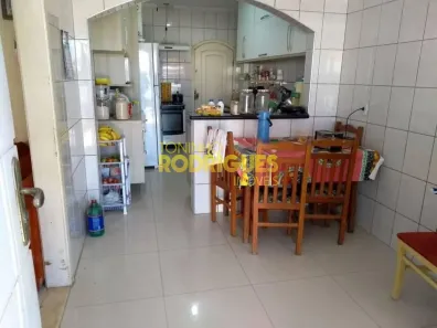 Casa com 3 Quartos à venda, 123m² no Vila Ligya, Guarujá