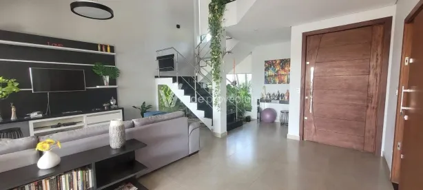 Sobrado com 3 Quartos à venda, 242m² no Parque Beatriz, Campinas