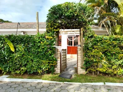 Casa de Condomínio com 3 Quartos para alugar, 200m² no Cachoeira do Bom Jesus, Florianópolis