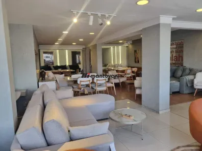 Casa com 3 Quartos à venda, 305m² no Vila Regente Feijó, São Paulo