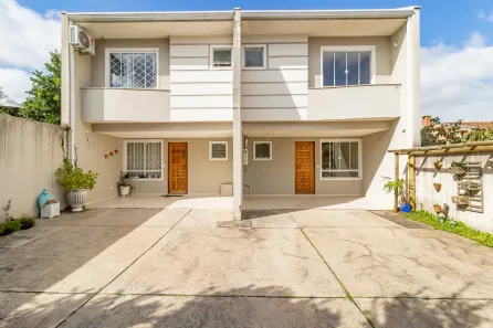 Casa com 3 Quartos à venda, 121m² no Tingui, Curitiba