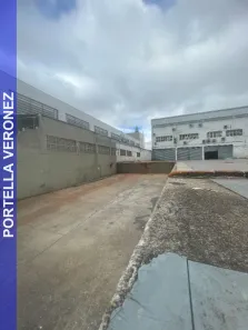 Galpão/Depósito/Armazém para venda ou aluguel, 1348m² no Parque Industrial Daci, Taboão da Serra