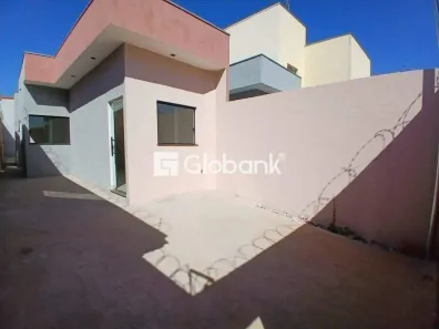 Casa com 3 Quartos à venda, 60m² no Maracanã, Montes Claros
