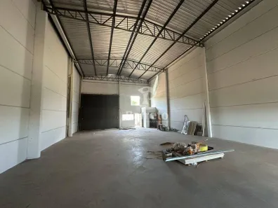 Galpão/Depósito/Armazém para alugar, 328m² no Portal de Versalhes 1, Londrina