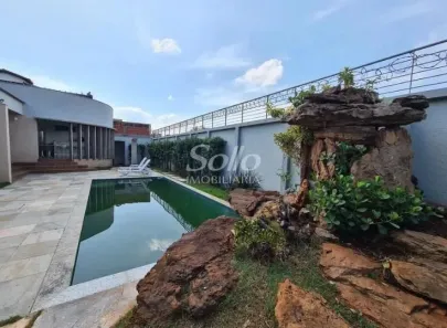 Casa com 3 Quartos à venda, 332m² no Jardim Karaíba, Uberlândia