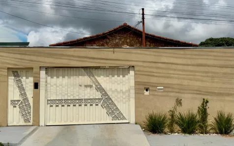 Casa com 3 Quartos à venda, 200m² no Parque Iracema, Anápolis