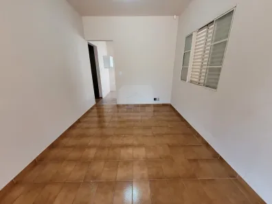 Casa com 3 Quartos para alugar, 180m² no Cidade Jardim, Uberlândia