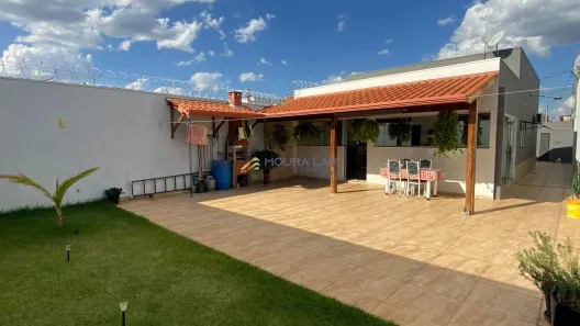 Casa com 2 Quartos à venda, 128m² no Independência, Araguari