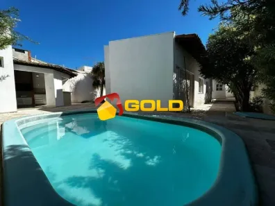 Casa com 3 Quartos à venda, 240m² no Jardim Karaíba, Uberlândia