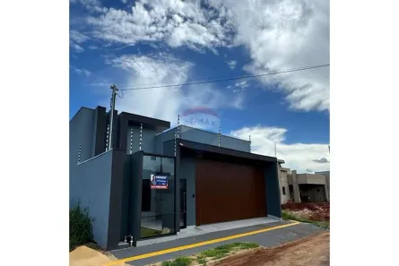 Casa com 3 Quartos à venda, 156m² no Jardim Buritis, Tangará da Serra