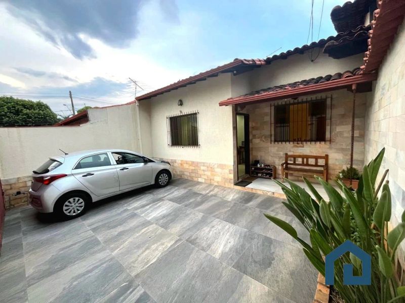 Casa com 3 quartos — Santa Branca, Belo Horizonte