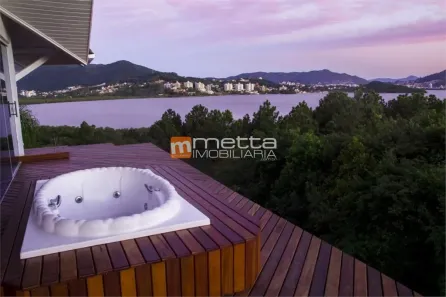 Casa com 5 Quartos à venda, 650m² no Cacupé, Florianópolis