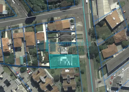 Lote/Terreno à venda, 360m² no Tingui, Curitiba