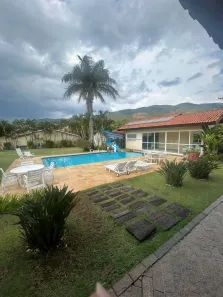 Casa de Condomínio com 6 Quartos para alugar, 600m² no Condomínio Flamboyant-B, Atibaia