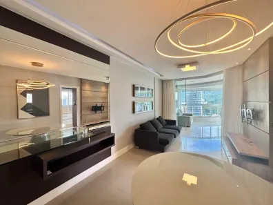 Apartamento com 3 Quartos para alugar, 105m² no Centro, Balneário Camboriú