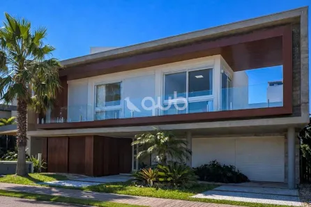 Sobrado com 4 Quartos à venda, 500m² no XANGRI-LÁ, Xangri-lá