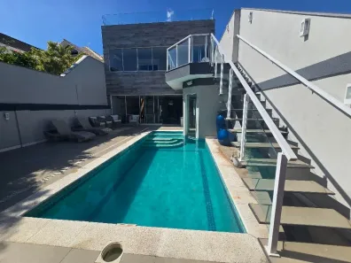 Casa de Condomínio com 5 Quartos à venda, 300m² no Barra da Tijuca, Rio de Janeiro