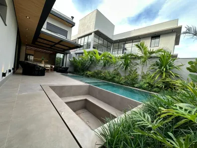 Casa de Condomínio com 4 Quartos à venda, 330m² no Nova Uberlândia, Uberlândia