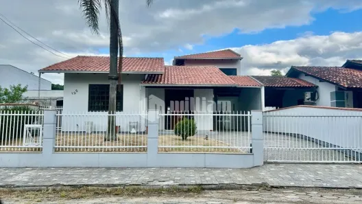 Casa com 2 Quartos à venda, 163m² no Limoeiro, Brusque