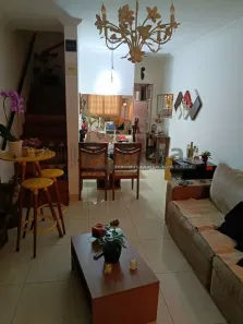 Sobrado com 2 Quartos à venda, 90m² no Jardim Monte Alegre, Taboão da Serra