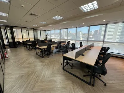 Sala Comercial para alugar, 235m² no Cambuí, Campinas